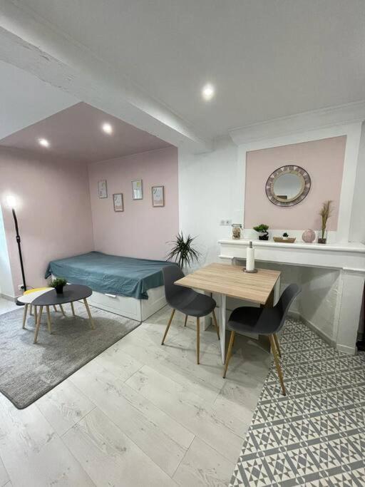 Joli Studio Cozy Tout Equipe Hyper Centre Saintes Kültér fotó